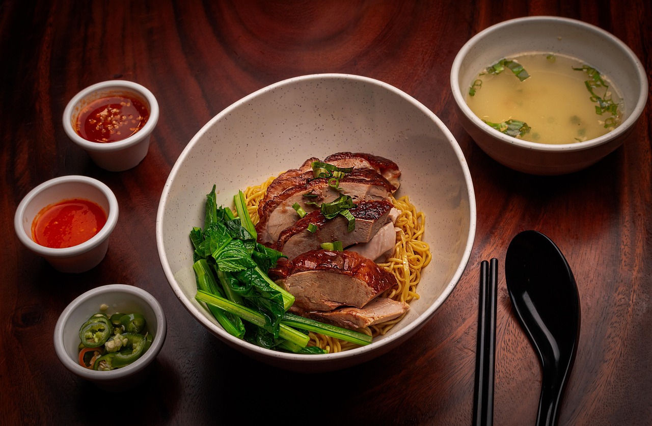 masakan cina diatas meja